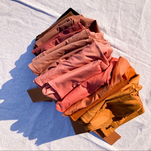 NWT Girlfriend Collective Rosebud Topanga Set - Picture 10 of 10